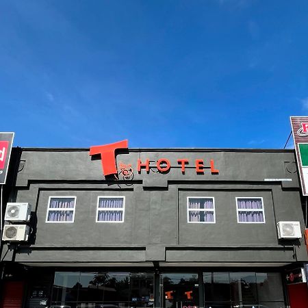 T Hotel Tandop Алор Сетар Екстериор снимка