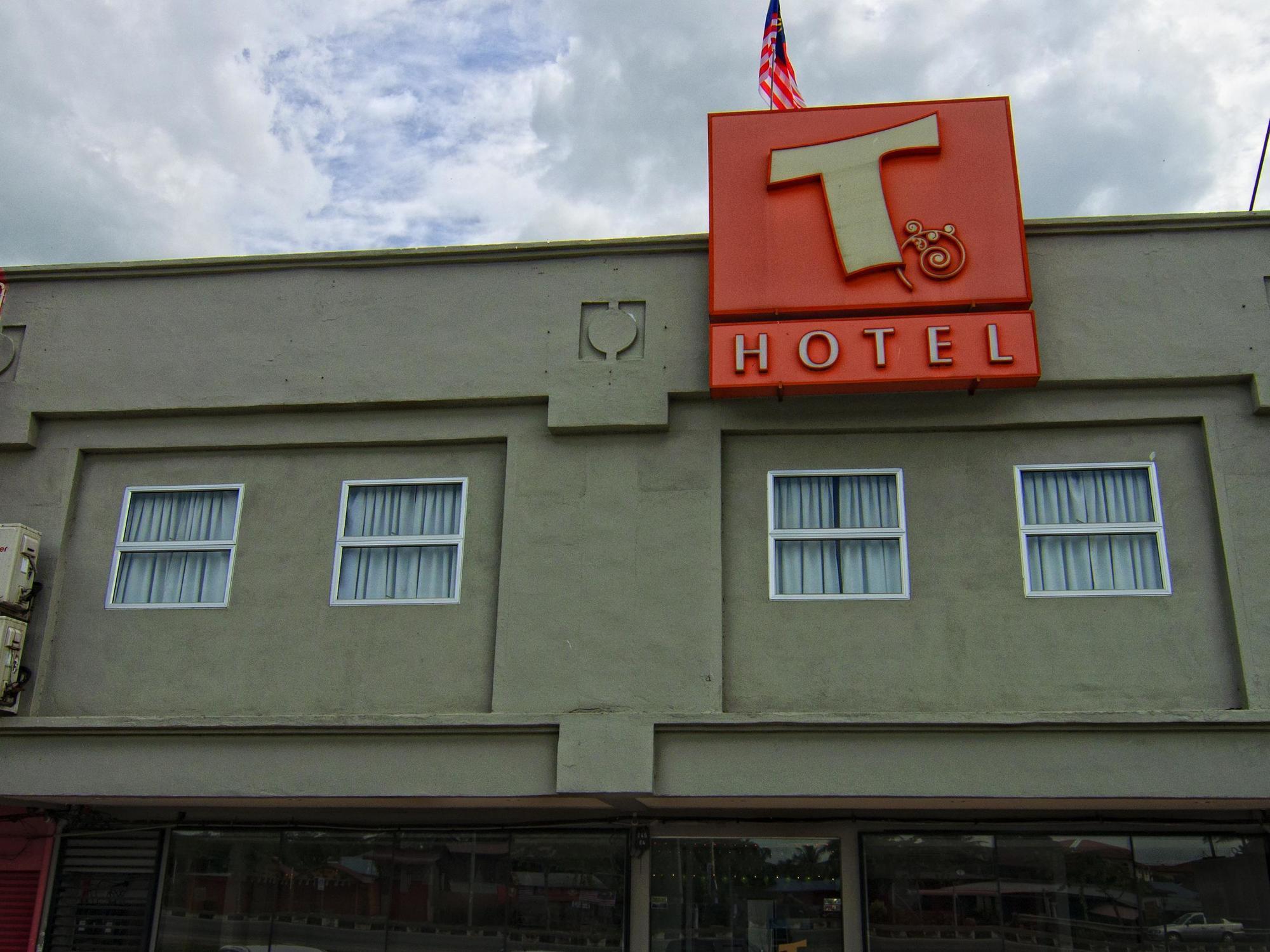 T Hotel Tandop Алор Сетар Екстериор снимка