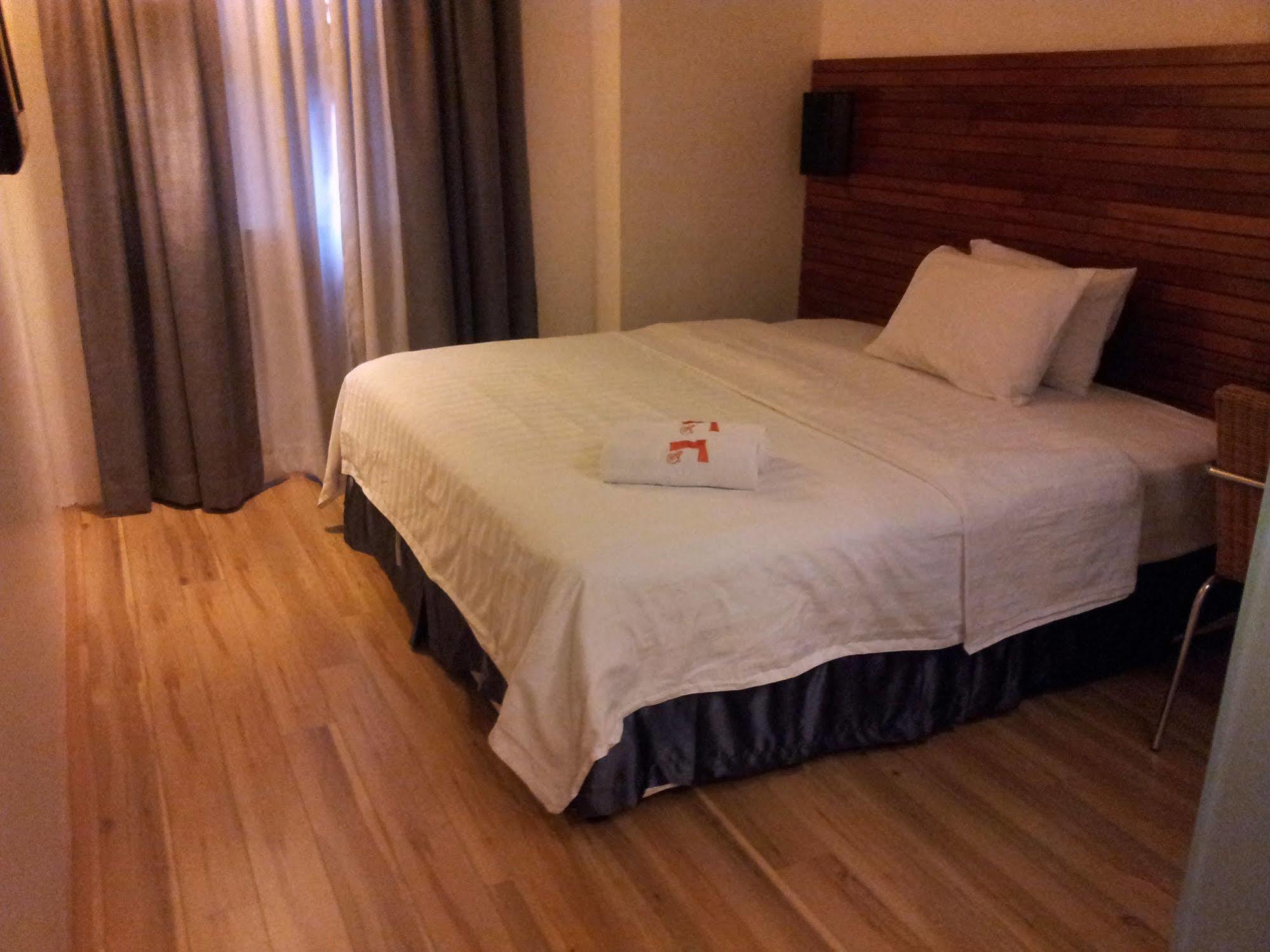 T Hotel Tandop Алор Сетар Екстериор снимка