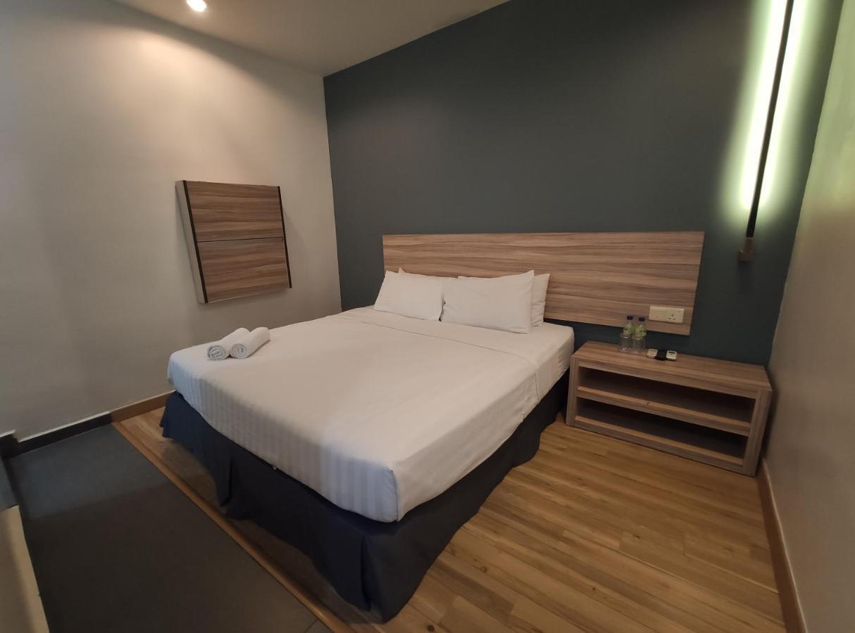 T Hotel Tandop Алор Сетар Екстериор снимка