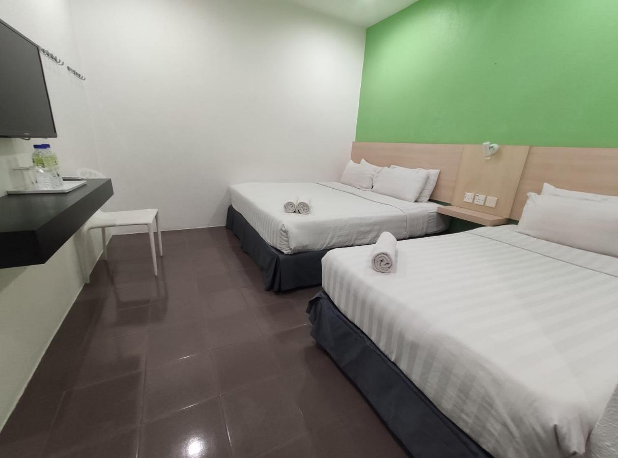 T Hotel Tandop Алор Сетар Екстериор снимка